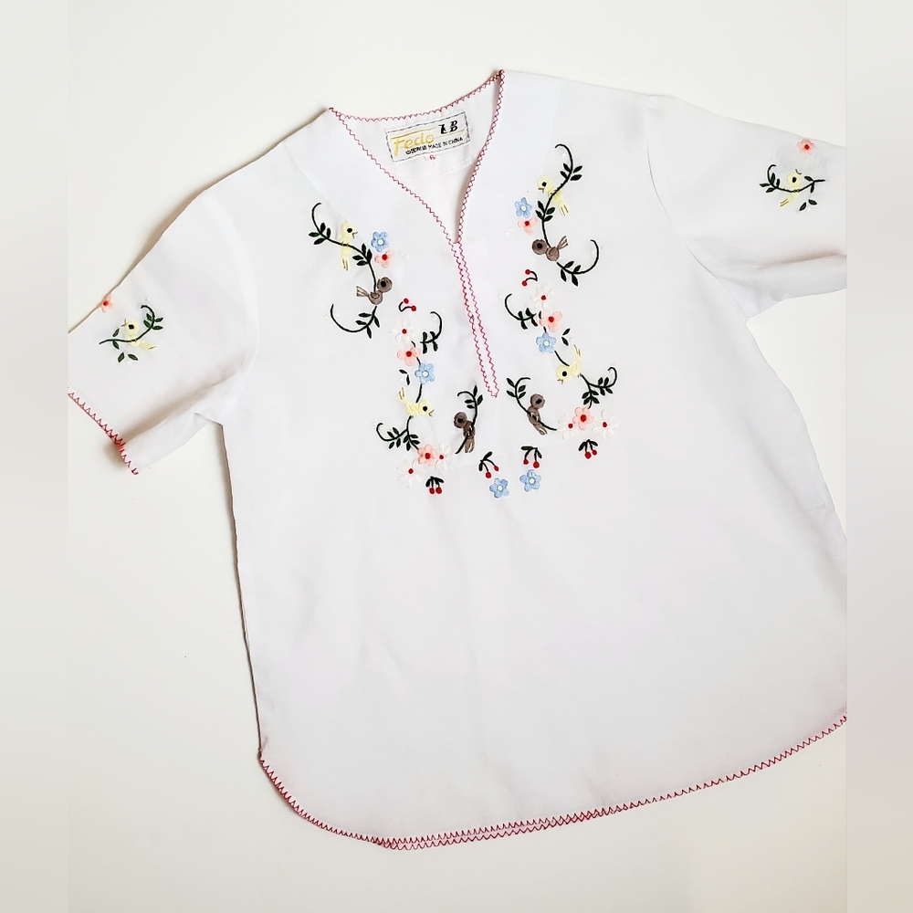 Adorable Embroidered Kid's Blouse Size 6